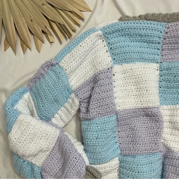 Vintage Handmade Granny Squares Checkerboard Blue Purple Cardigan Knit Sweater - Picture 7 of 8